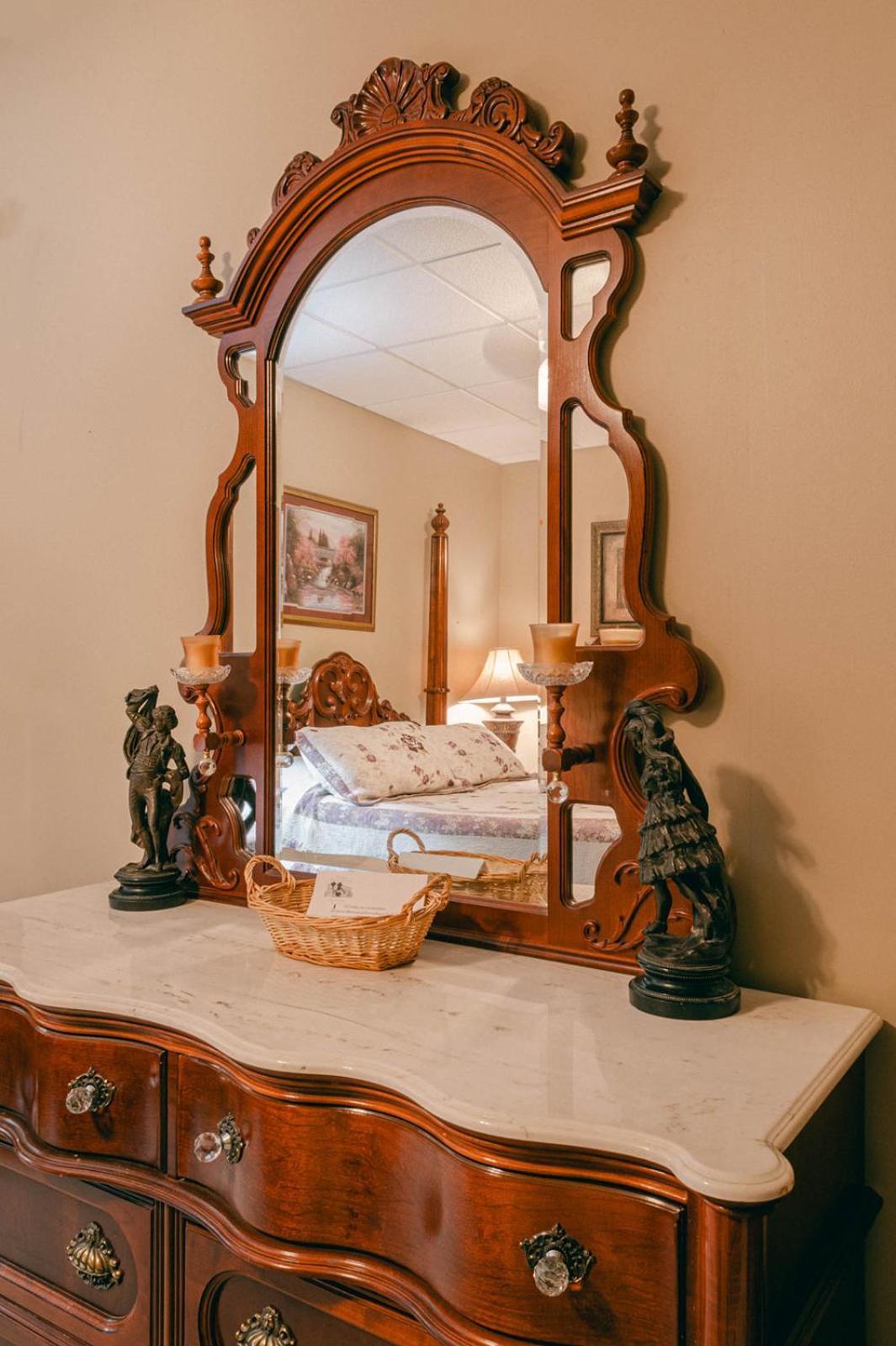 Bed and Breakfast The Wolf Manor Ellinwood Екстер'єр фото